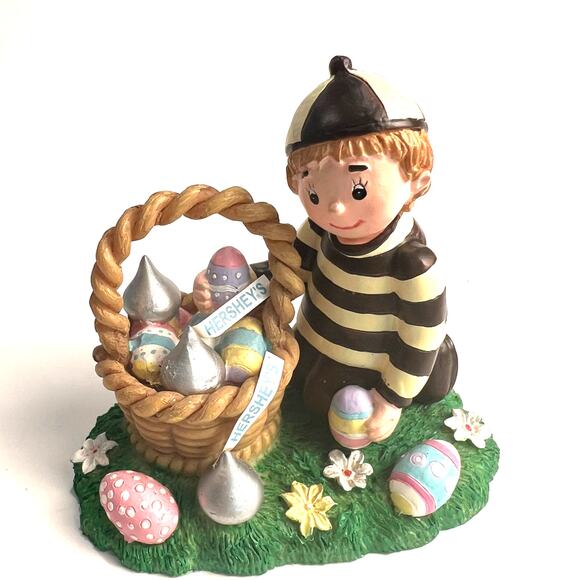 Hershey's Elf Child Easter Basket - Picture 1 of 8